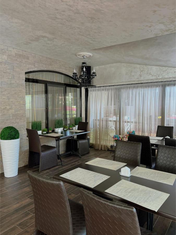 Family Hotel Paradise Saints Constantine and Helena Exterior foto